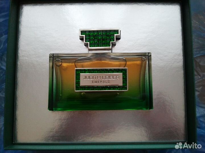 Judith Leiber Emerald Новый 75 ml