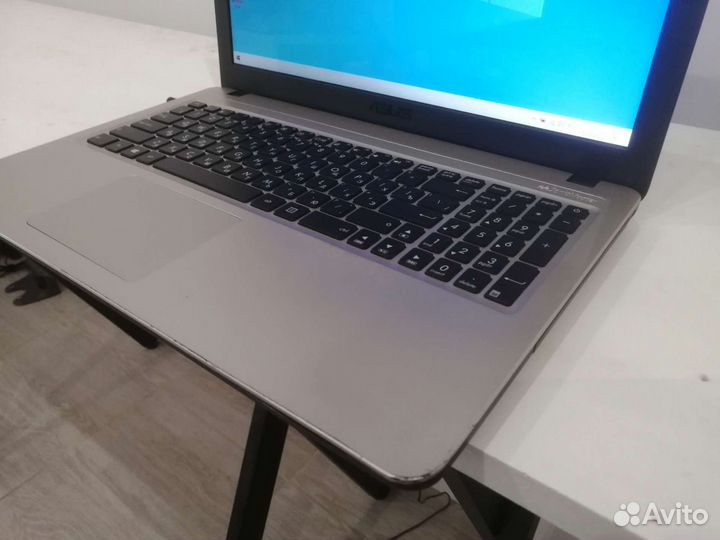 Мощный ноутбук Asus 4ядра/GT810M/240SSD