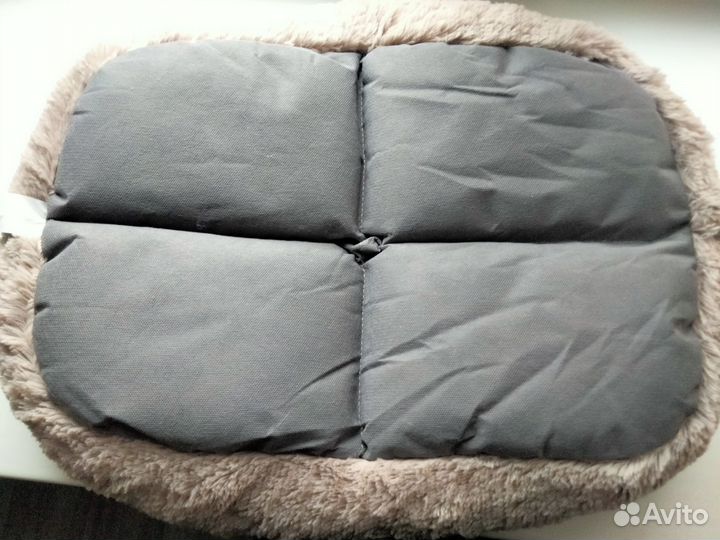 Лежанка для собак и кошек