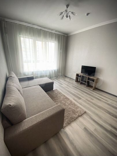 2-к. квартира, 58 м², 6/17 эт.