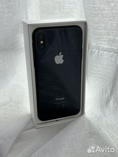iPhone X, 64 ГБ