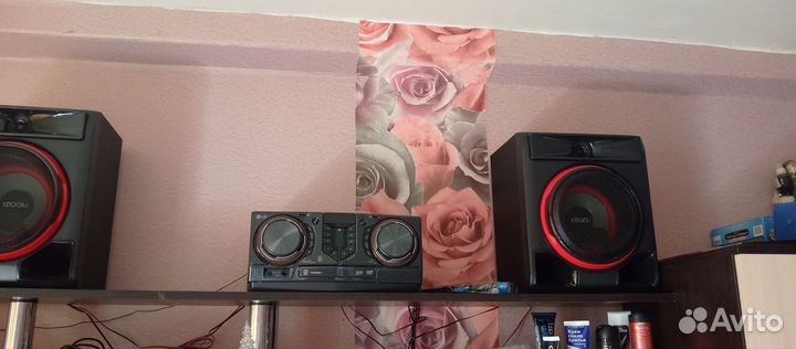 Музыкальный центр lg xboom 950 Вт. CD/DVD