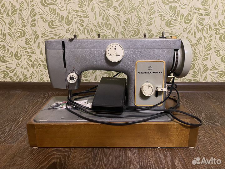 Швейная машина Чайка 132м