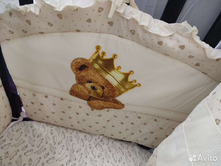 Бортики в детскую кроватку с балдахином