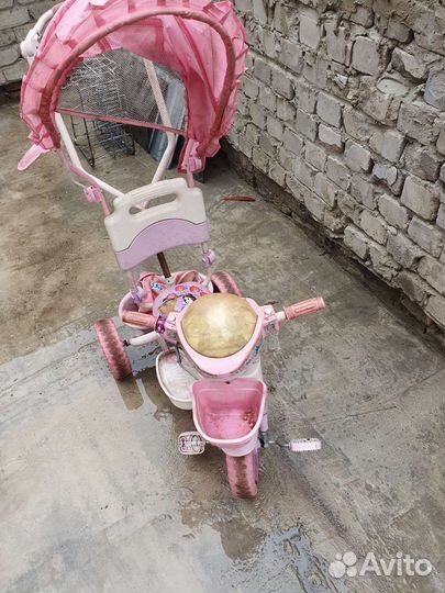 Детский велосипед с ручкой