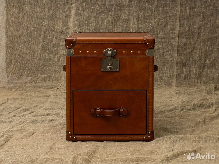 Сундук Hidalgo Decor Leather and Brass