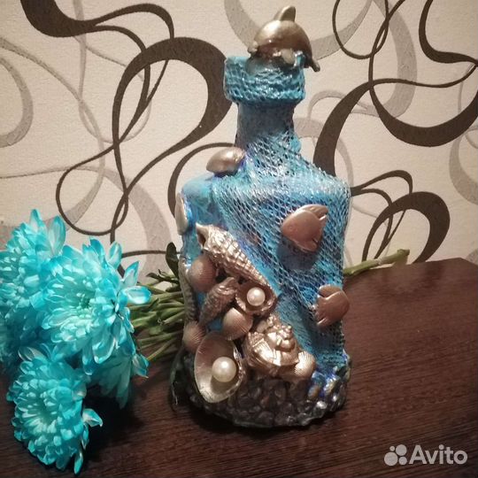 Декоративные бутылки и ваза