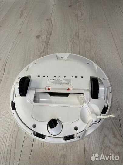 Пылесос Xiaomi Mi Robot Vacuum-Mop 2 Pro белый