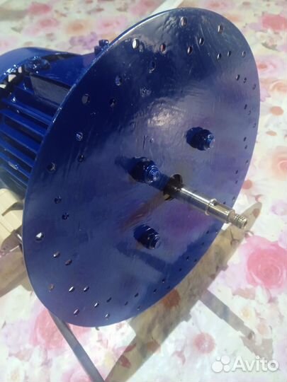 Двигатель асинхронный 220в 750 watt 2900 оборотов