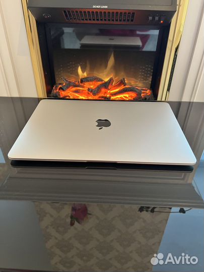 Apple MacBook Air 13 2021 M1 16Gb 512 Гб SSd