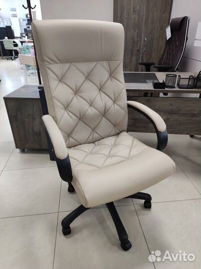 Компьютерное кресло