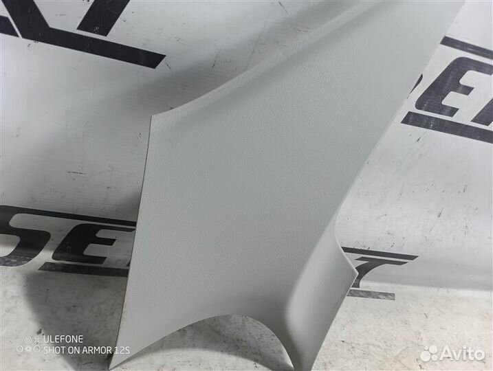 Обшивка стойки задняя правая Skoda Superb III 1.6