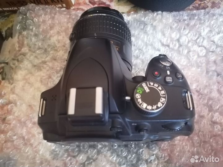 В идеальном состоянии Nikon d3200+Kit 18-55mm vr 2