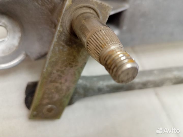 Трапеция стеклоочистителя