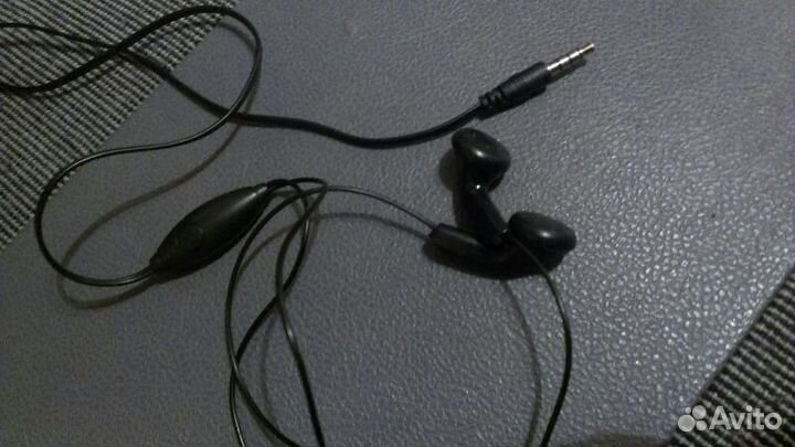 Наушники