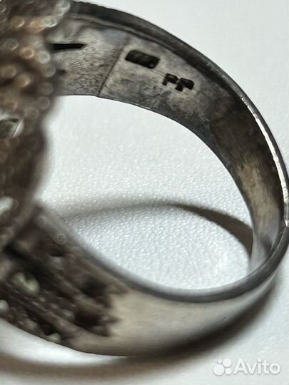 Серебряное кольцо