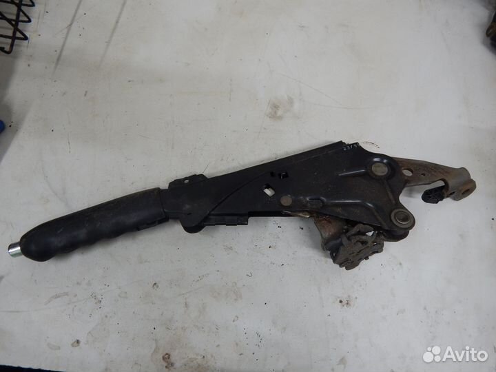 Рычаг стояночного тормоза Audi A6 C5