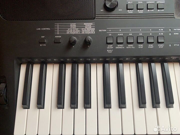 Yamaha psr e453