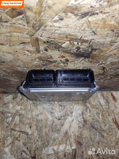 Блок управления двигателем Volkswagen 03C906016AM