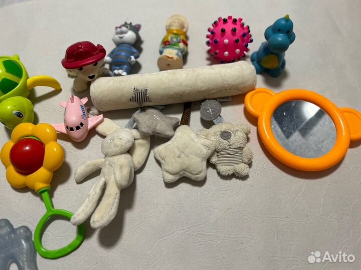 Грызунки,погремушки,игрушки для малышей