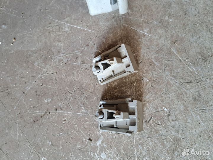 Крепление солнцезащитных козырьков лянча либра