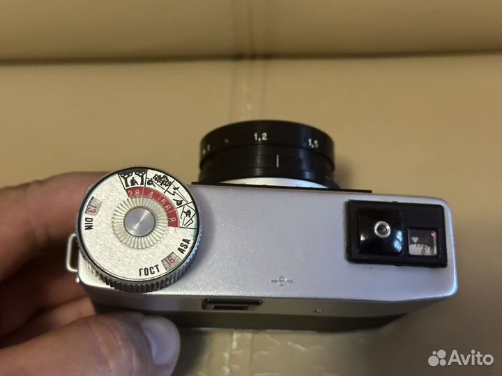 Плёночный фотоаппарат Ломо