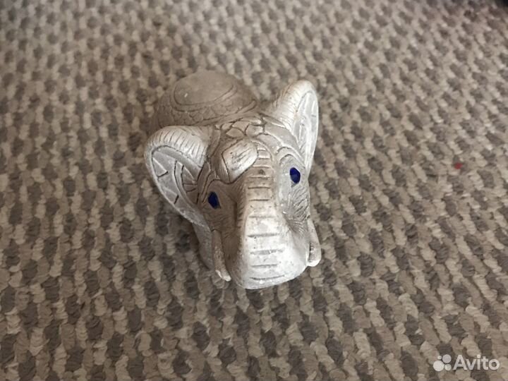 Слон фигурка