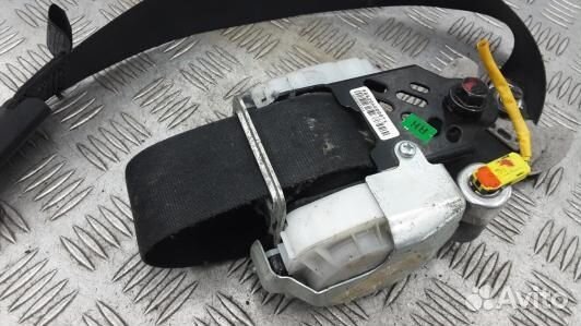 Ремень безопасности с пиропатроном сиденья передне