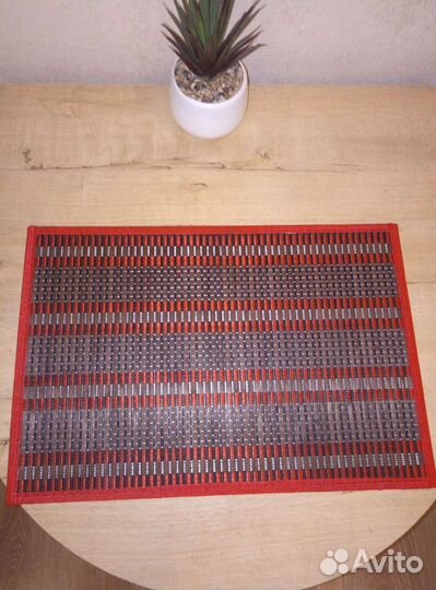 Циновка для сервировки