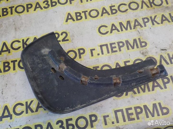 Брызговик задний левый Volkswagen Touareg I (7L)