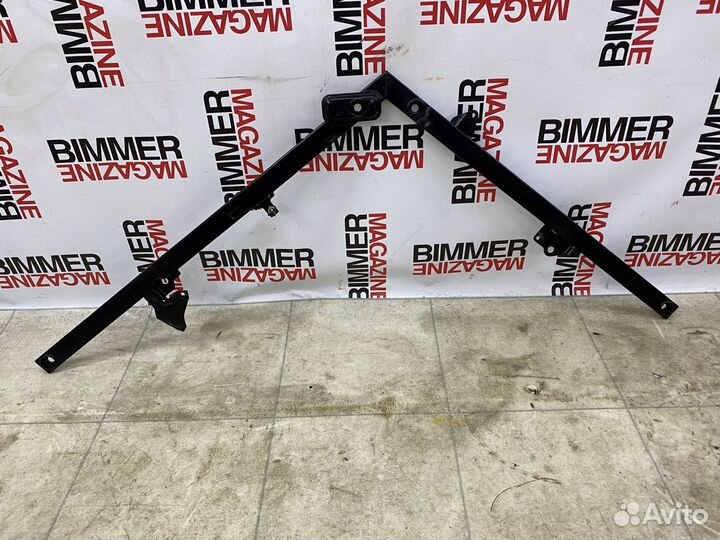 Растяжка передняя BMW E90 E91 E92 Япония