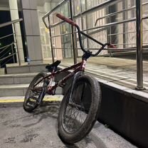 Трюковой велосипед BMX