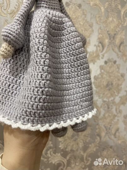 Вязаная кукла в хиджабе ручной работы