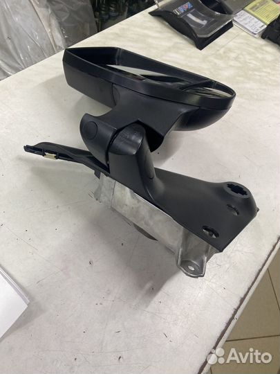 Зеркало правое Ford с 2000