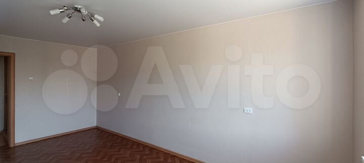 2-к. квартира, 47 м², 3/5 эт.