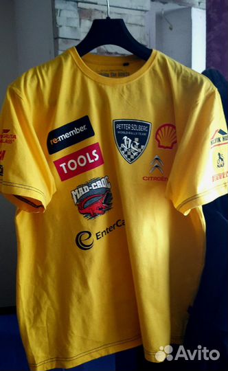 Бейсболка Pirelli и футболка Авторалли