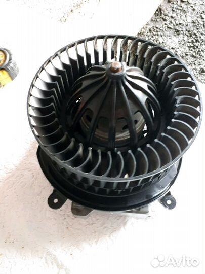 Запчасти на Mercedes