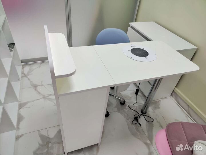 Стол для маникюра