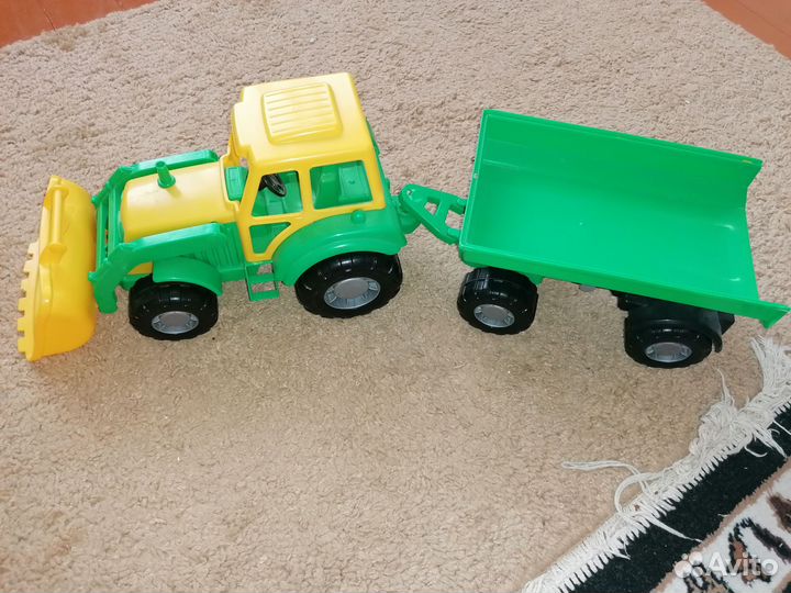 Детский трактор