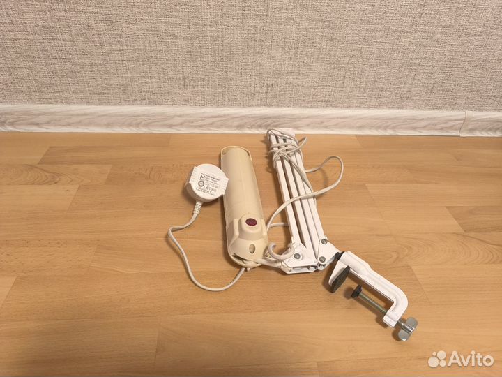 Светильник настольный 11W (теплый)