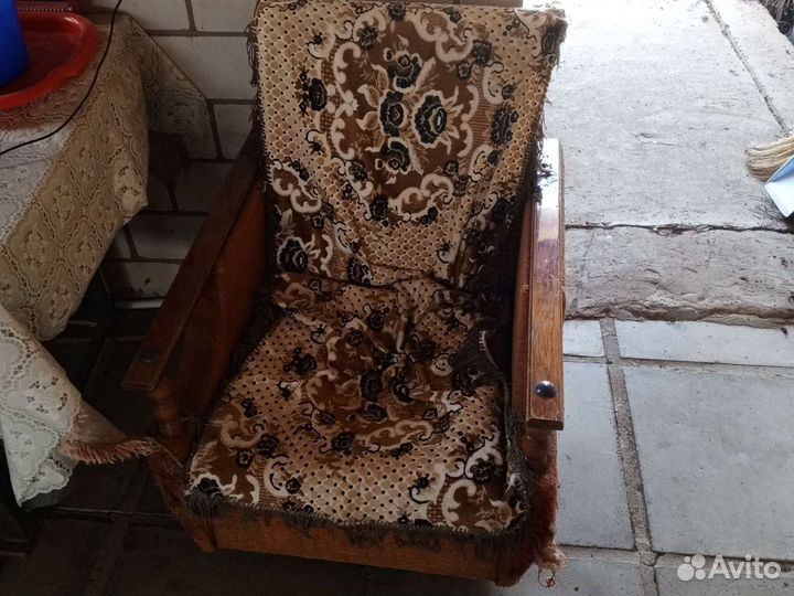 Советский Диван и два кресла