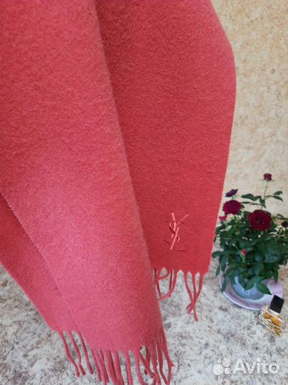 Yves Saint Laurent шарф из шерсти