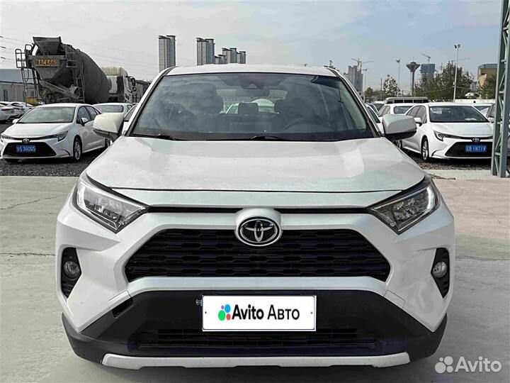 Toyota RAV4 2.0 CVT, 2020, 70 000 км