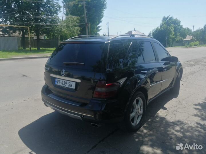 Задний бампер Mercedes ml164 дорестайлинг