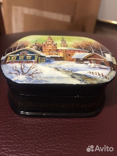 Шкатулки лаковая миниатюра