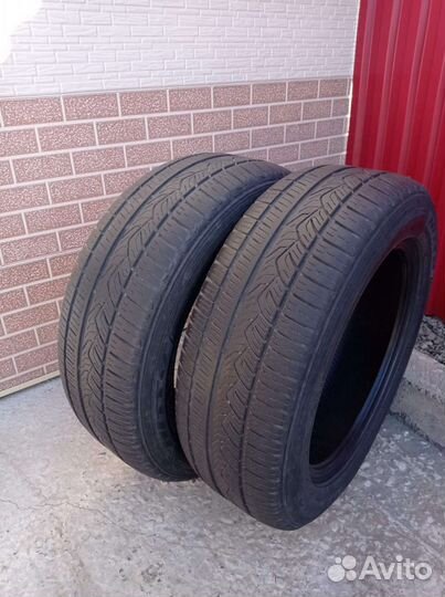 Nitto NT421A 215/60 R17 96V