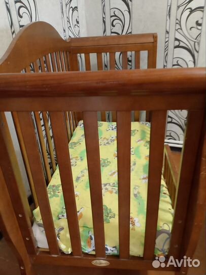 Детская кроватка