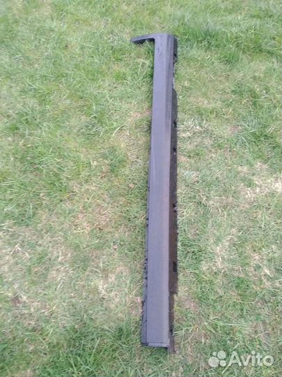 Geely Atlas Накладка порога левая