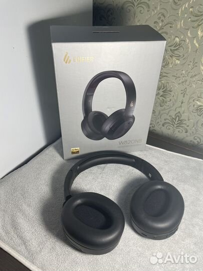 Беспроводные накладные наушники Edifier W820NB