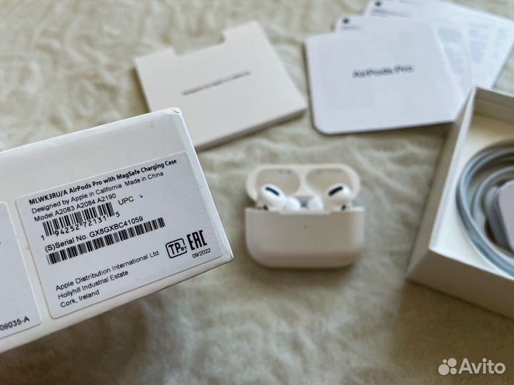 AirPods Pro б/у копия с шумоподавлением